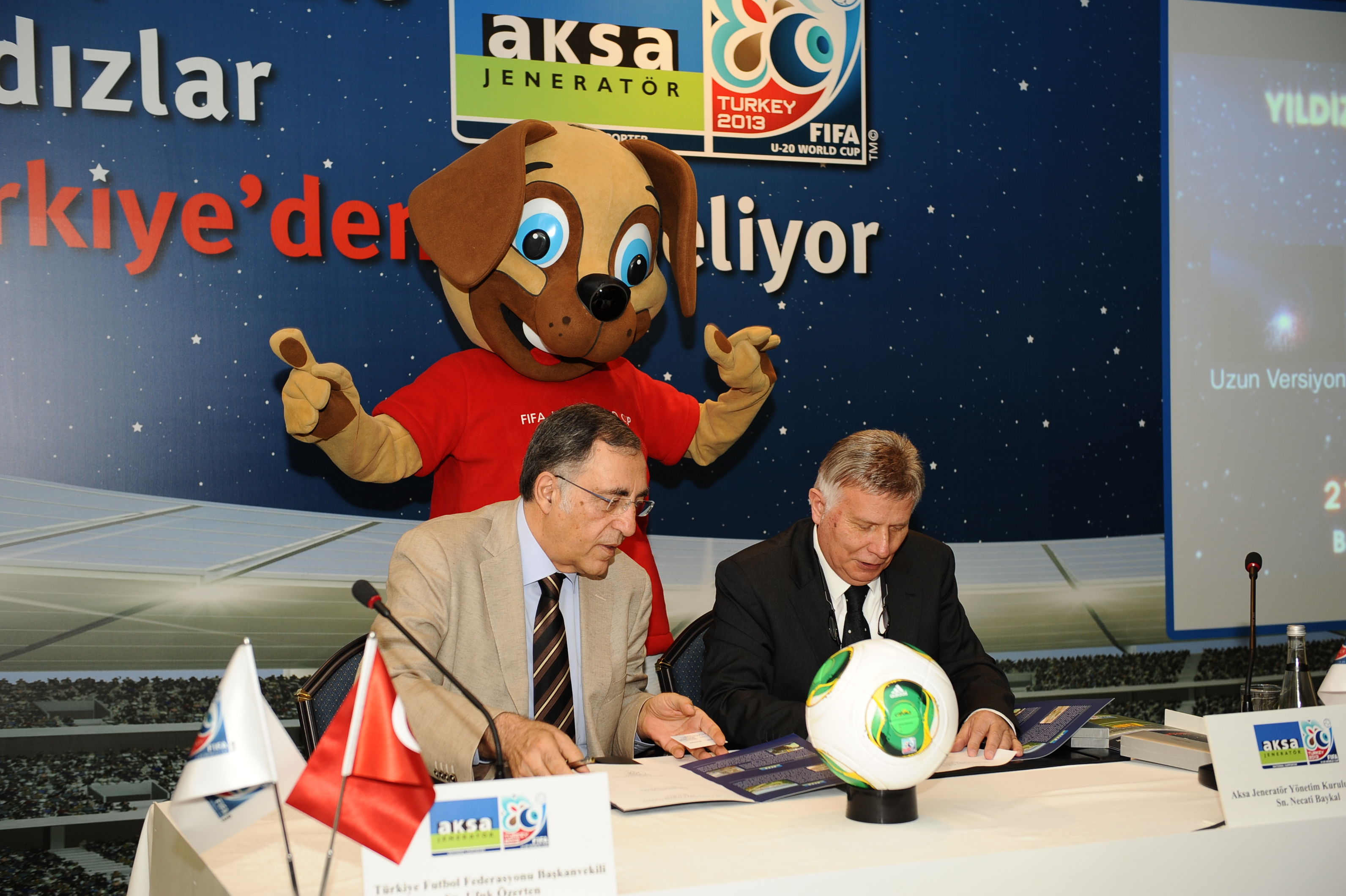 FIFA U20 Ulusal Destekçisi olarak,Turnuvanın tüm enerjisi Aksa Jeneratör ’den… (30.05.2013)